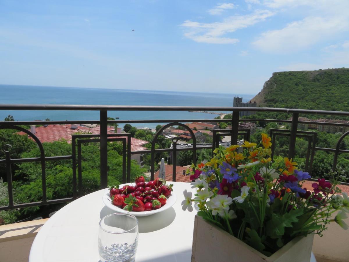 Апартаменти Свети Георги - Saint George Apartments Kavarna Luaran gambar