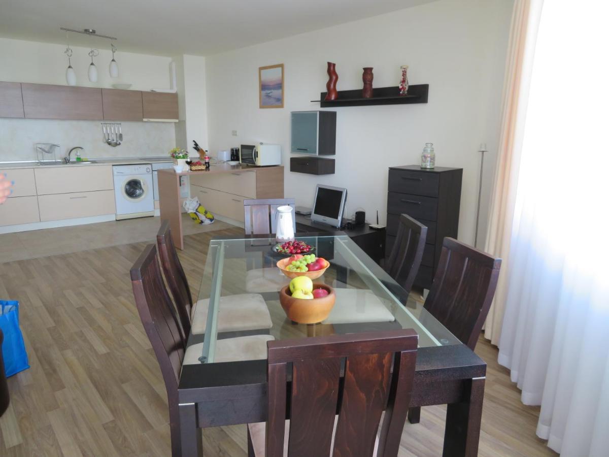 Апартаменти Свети Георги - Saint George Apartments Kavarna Luaran gambar