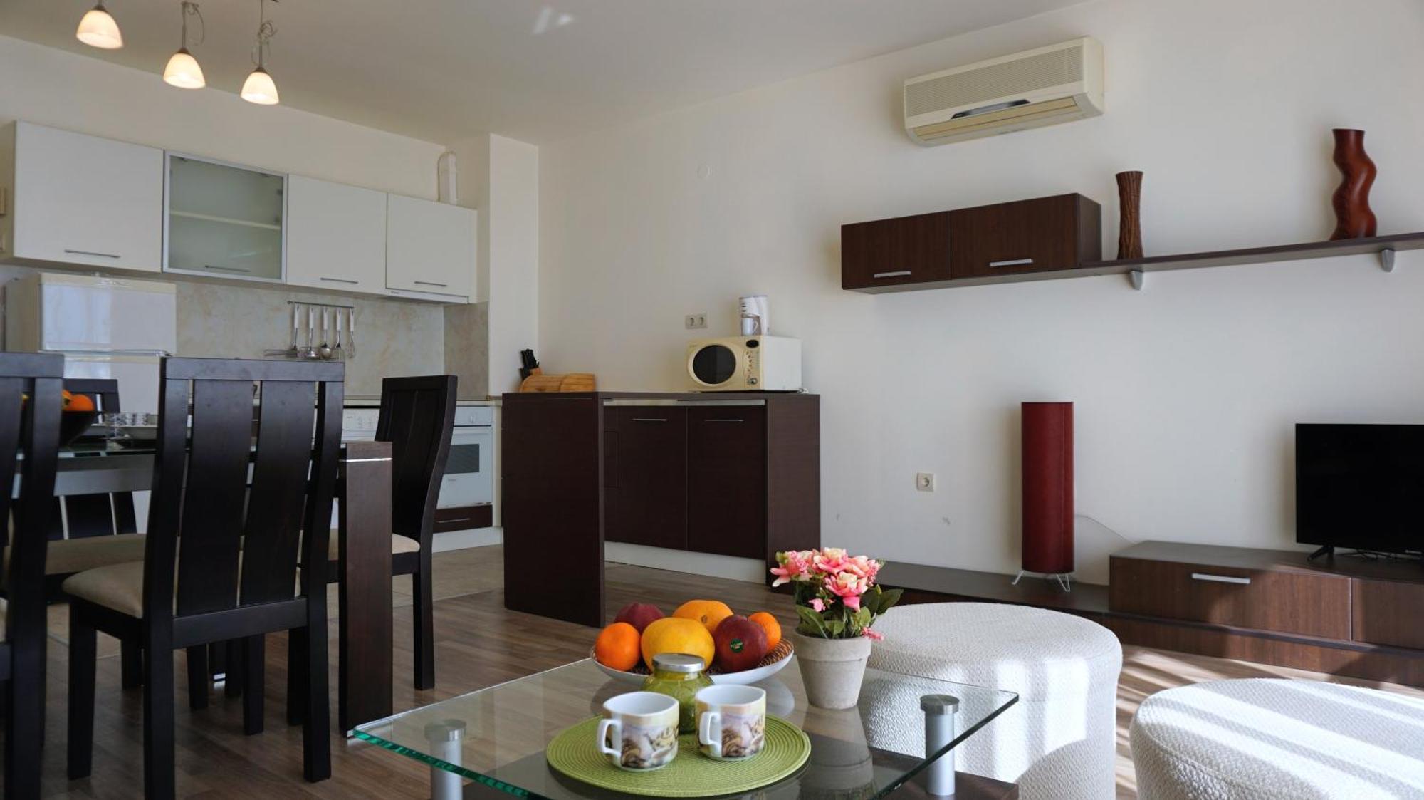 Апартаменти Свети Георги - Saint George Apartments Kavarna Bilik gambar